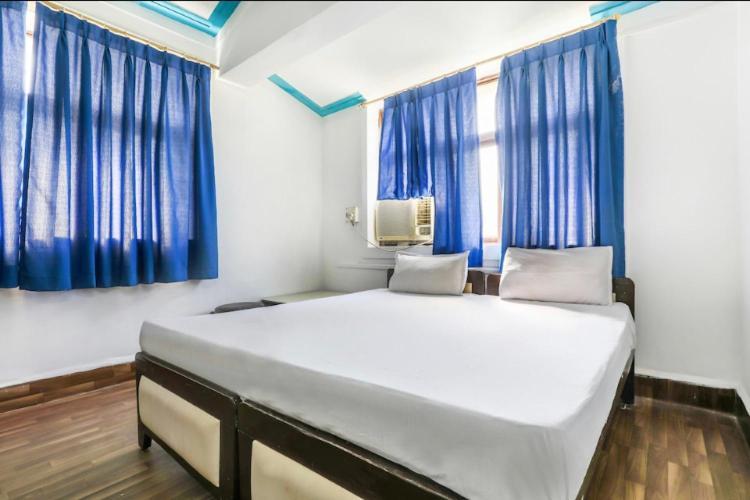 Hotel Priti International