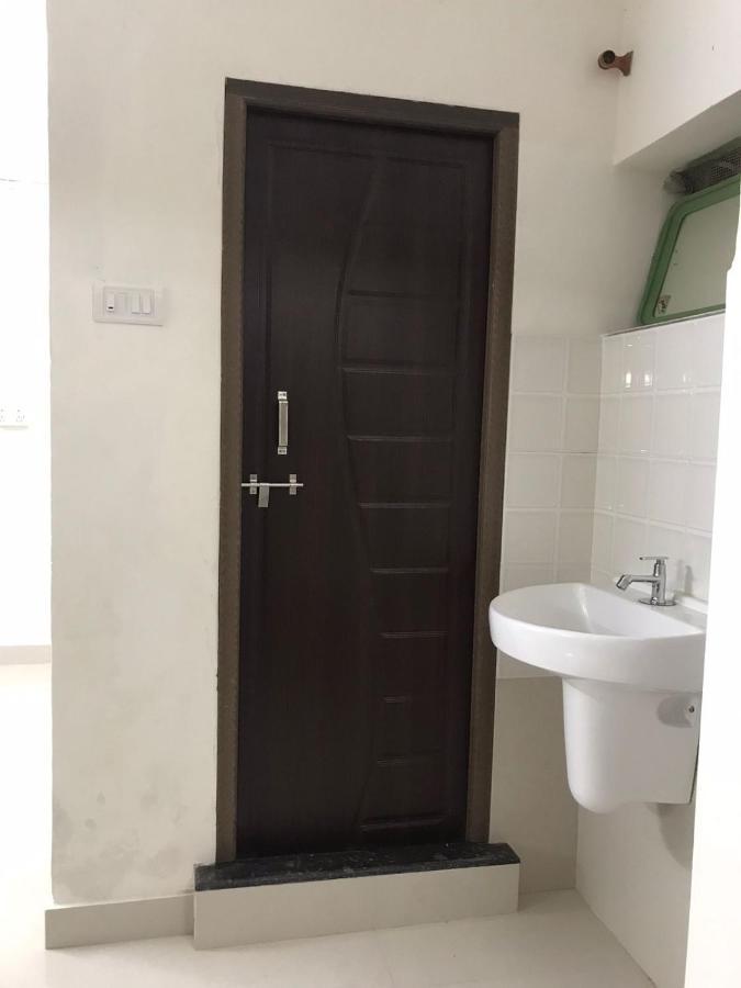 Hotel Priti International 2*